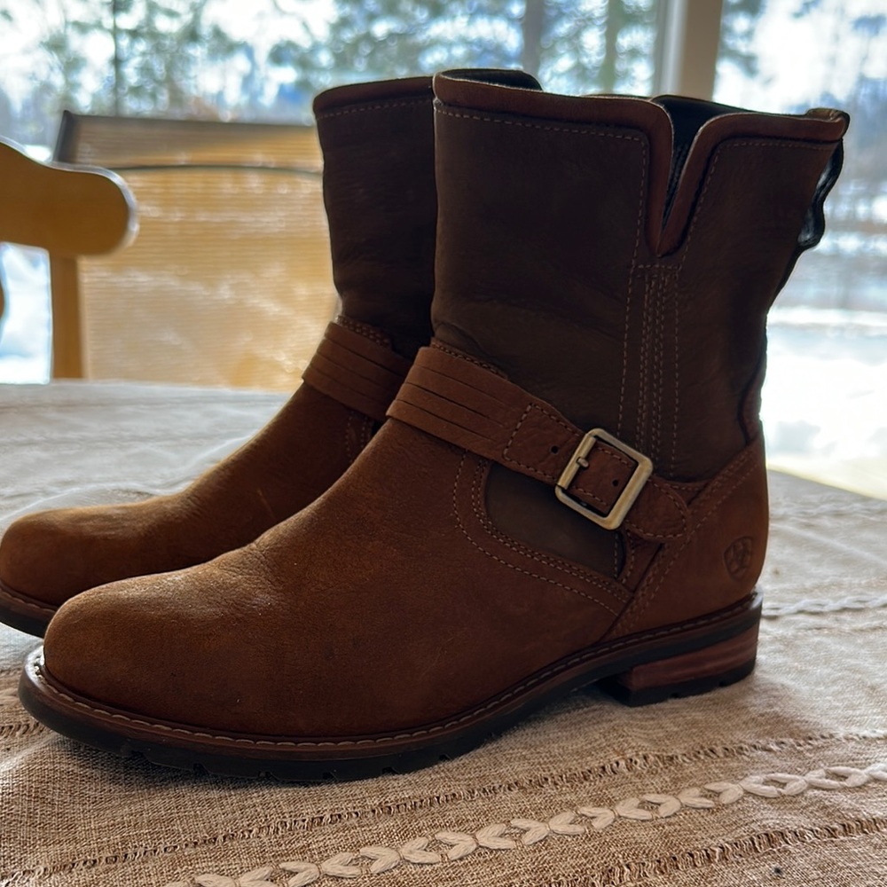 Ariat Savannah … great condition !